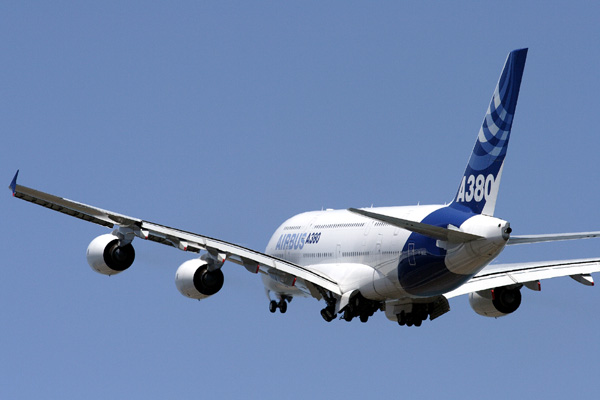AIRBUS A380 SYD RF IMG_8307 .jpg