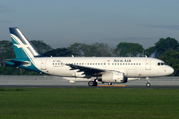 SILK AIR AIRBUS A319 SIN RF IMG_7833 .jpg