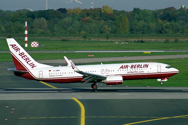 AIR BERLIN BOEING 737 800 DUS RF 1711 14.jpg