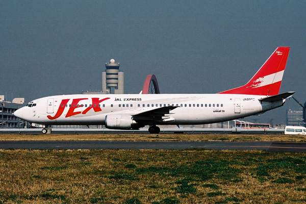 JAL EXPRESS BOEING 737 400 HND RF 1823 8.jpg