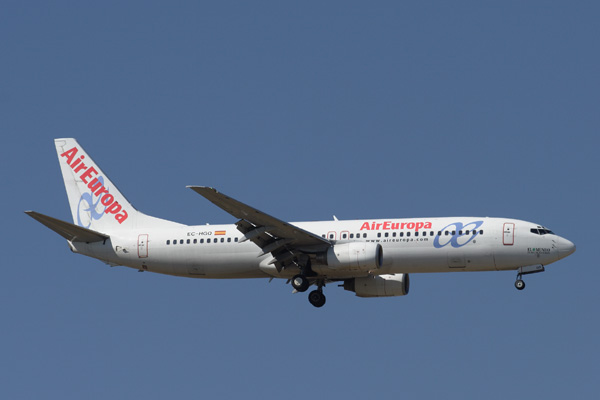 AIR EUROPA BOEING 737 800 ORY RF.jpg