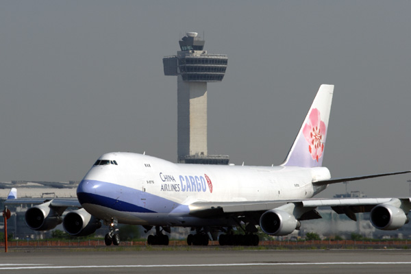 CHINA AIRLINES CARGO BOEING 744F JFK RF.jpg