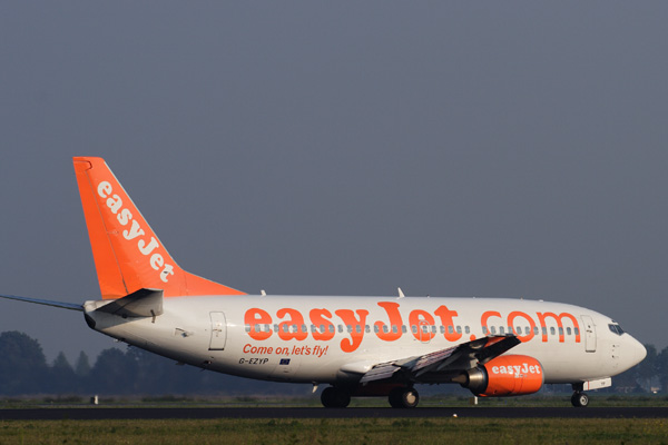 EASY JET  BOEING 737 300 AMS RF.IMG 2479 jpg