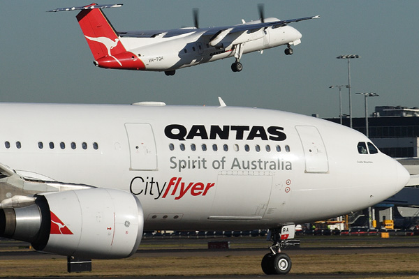 QANTAS AIRCRAFT SYD RF.jpg