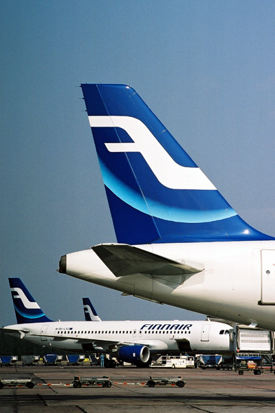 FINNAIR TAILS HEL RF 1646 24.jpg