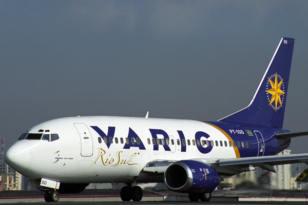 VARIG RIO SUL  BOEING 737 500 CGH RF 1730 19.jpg