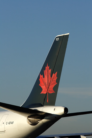 AIR CANADA AIRBUS A340 300 CDG RF IMG_2027 .jpg