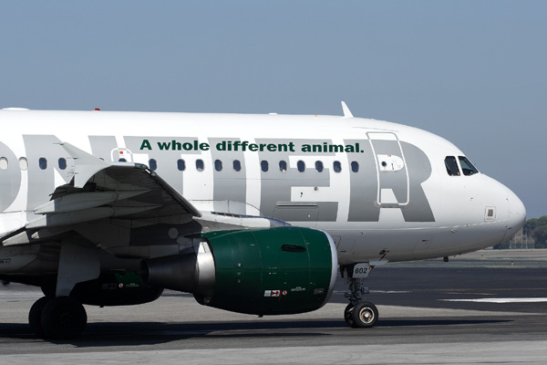 FRONTIER AIRBUS A319 RF IMG_0628 .jpg