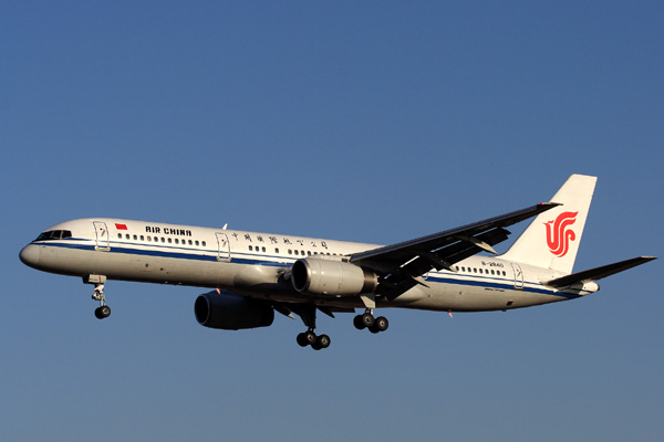 AIR CHINA BOEING 757 200 BJS RF IMG_2961 .jpg