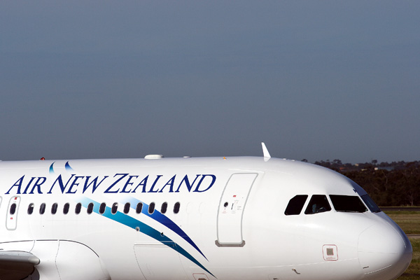AIR NEW ZEALAND AIRBUS A320 MEL RF IMG_3258 .jpg