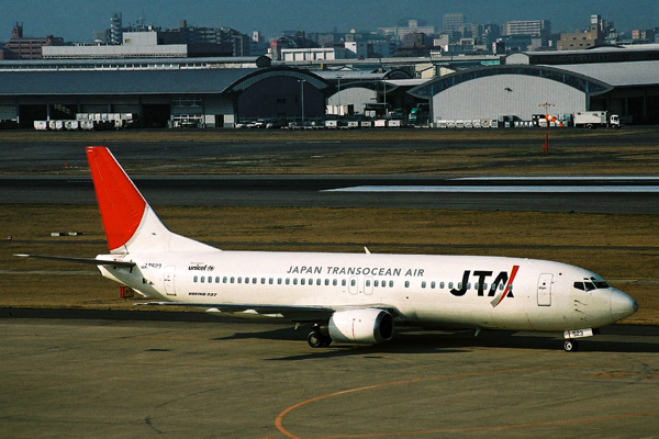 JTA BOEING 737 400 NGO RF 1819 3.jpg