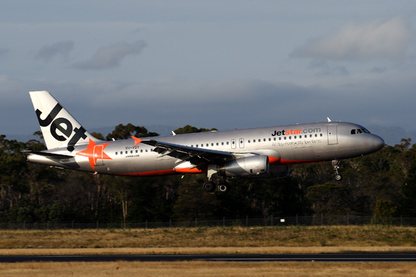 JETSTAR AIRBUS A320 HBA RF IMG_3485 .jpg