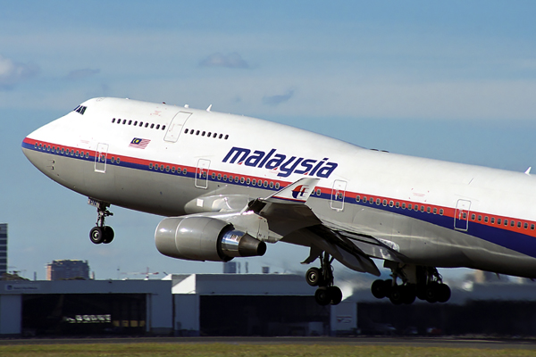 MALAYSIA BOEING 747 400 SYD RF 1577 24.jpg