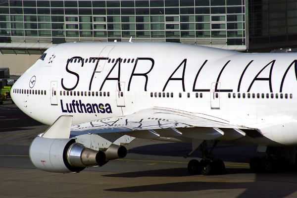 LUFTHANSA BOEING 747 400 FRA RF 1761 35 tif.jpg