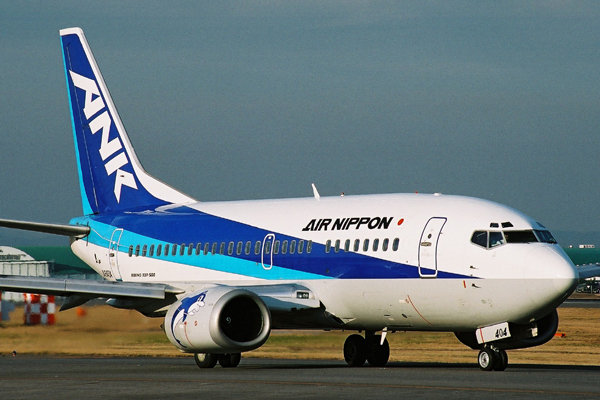 AIR NIPPON BOEING 737 500 NGO RF 1921 23 JPG.jpg