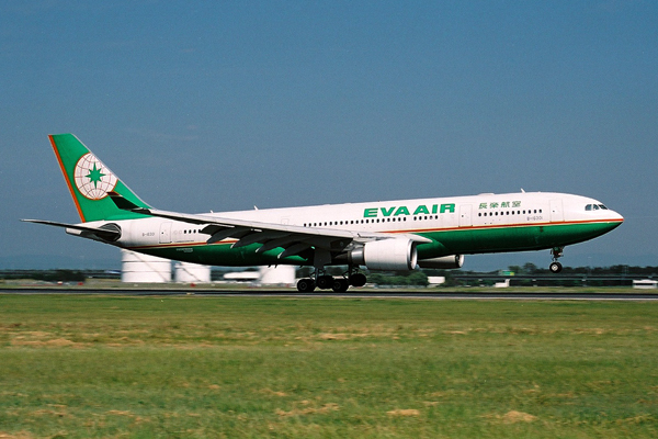 EVA AIR AIRBUS A330 200 BNE RF 2 .jpg