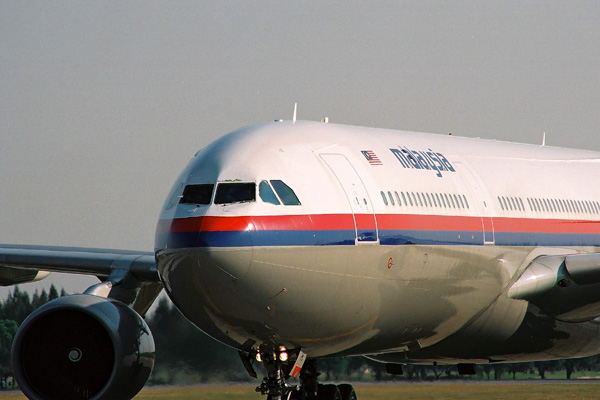 MALAYSIA AIRBUS A330 BKK RF 1518 36