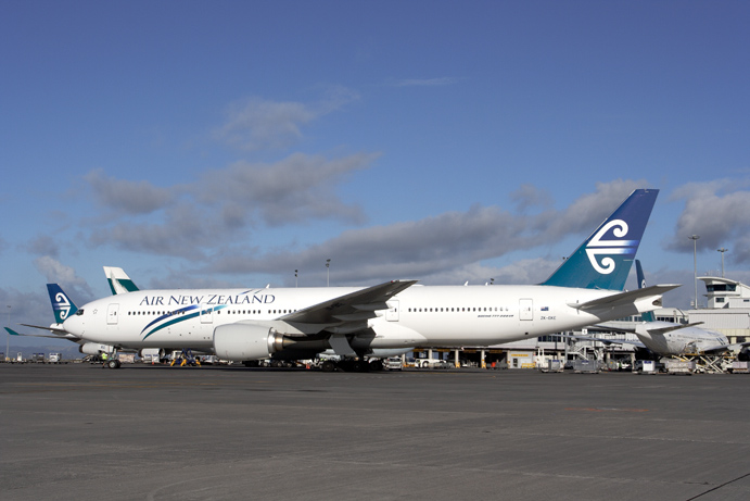 AIR NEW ZEALAND BOEING 777 200 AKL RF  IMG_0081.jpg