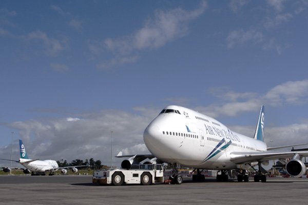 AIR NEW ZEALAND BOEING 747 400 AKL RF IMG_0104.jpg