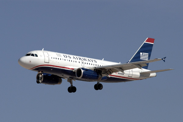 US AIRWAYS AIRBUS A319 LAS RF IMG_8911.jpg