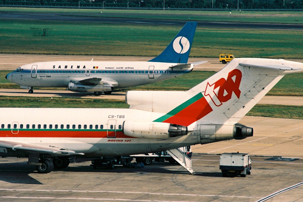 AIRCRAFT LHR RF 2 29.jpg