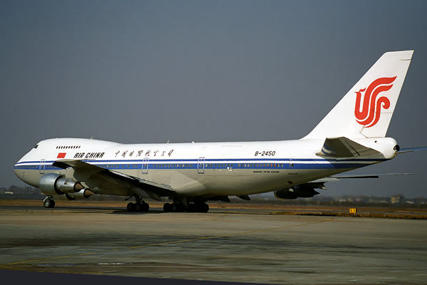 AIR CHINA 747 200M SHA RF 988 4.jpg