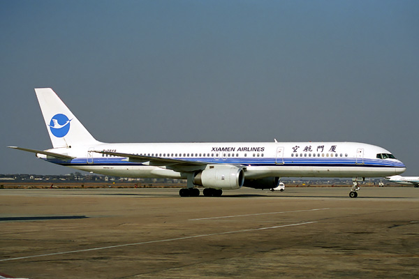 XIAMEN AIRLINES BOEING 757 200 SHA RF 988 24.jpg