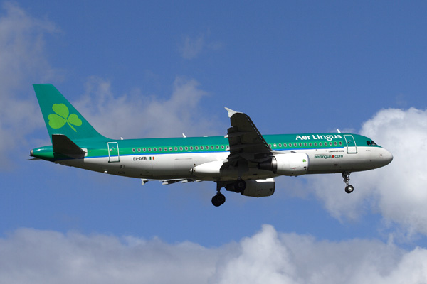 AER LINGUS AIRBUS A320 LHR RF IMG_1781.jpg