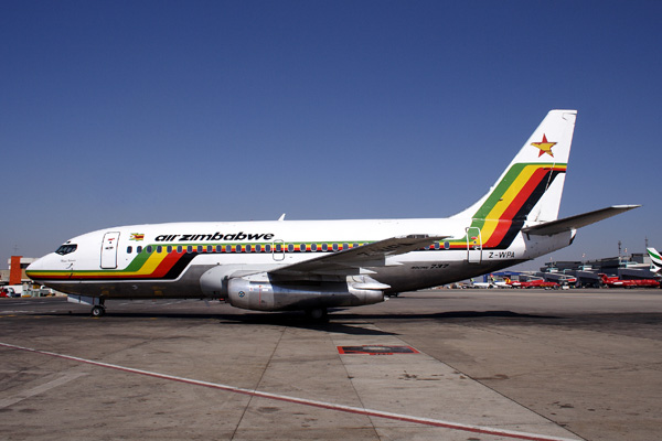 AIR ZIMBABWE BOEING 737 200 JNB RF IMG_1436.jpg