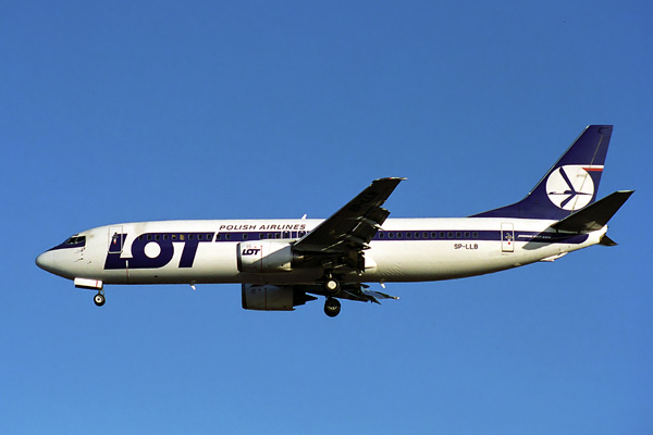 LOT BOEING 737 400 LHR RF 1076 4.jpg