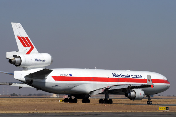 MARTINAIR MD11F JNB RF IMG_1582.jpg