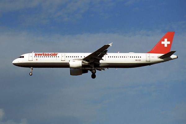 SWISSAIR AIRBUS A321 ZRH RF 1074 19.jpg