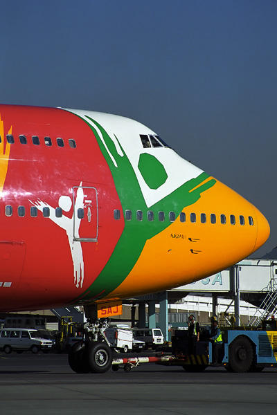 SOUTH AFRICAN BOEING 747 300 JNB RF 1483 30.jpg