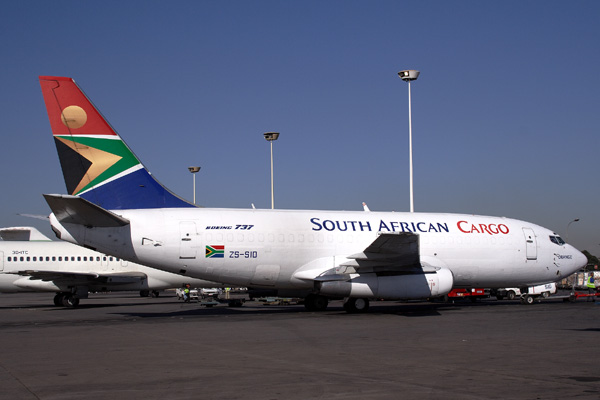 SOUTH AFRICAN CARGO BOEING 737 200F JNB RF IMG_1400.jpg