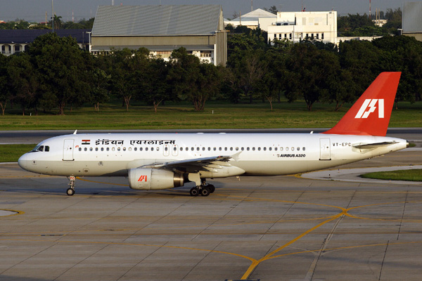 INDIAN AIRLINES AIRBUS A320 BKK RF IMG_2688.jpg