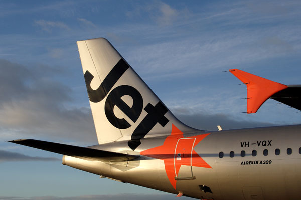 JETSTAR AIRBUS A320 RF IMG_0440.jpg