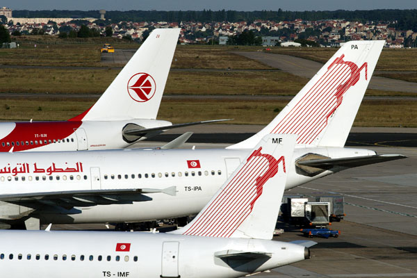 TUNIS AIR AIR ALGERIE AIRCRAFT ORY RF IMG_2161.jpg