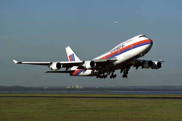UNITED BOEING 747 400 SYD RF 389 4.jpg