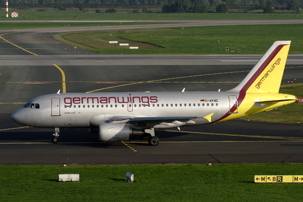 GERMAN WINGS AIRBUS A319 DUS RF IMG_6639.jpg
