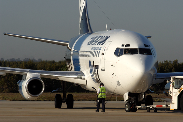 OZJET BOEING 737 200 BNE RF IMG_5574.jpg