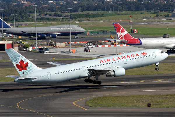 AIR CANADA BOEING 767 300 SYD RF IMG_9874.jpg