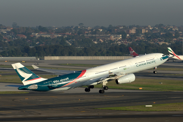 CATHAY PACIFIC AIRBUS A330 SYD RF IMG_9591.jpg