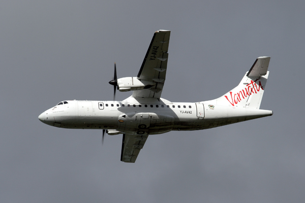 AIR VANUATU ATR42 NOU RF IMG_0139.jpg