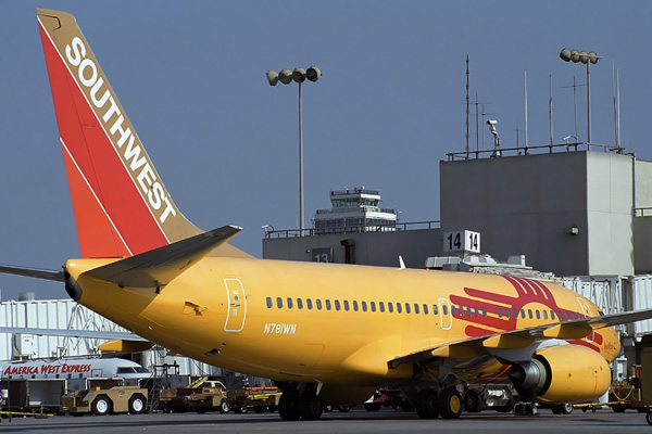 SOUTHWEST BOEING 737 700 LAX RF 1626 19.jpg