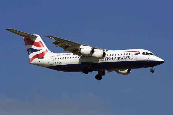 BRITISH AIRWAYS BAE 146 LGW RF 1652 4.jpg