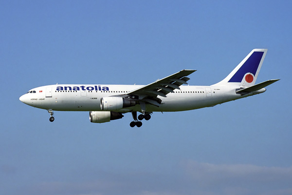 ANATOLIA AIRBUS A300 ZRH RF 1303 34.jpg