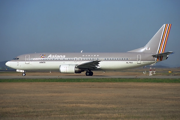 ASIANA BOEING 737 400 GMP RF 1438 1.jpg