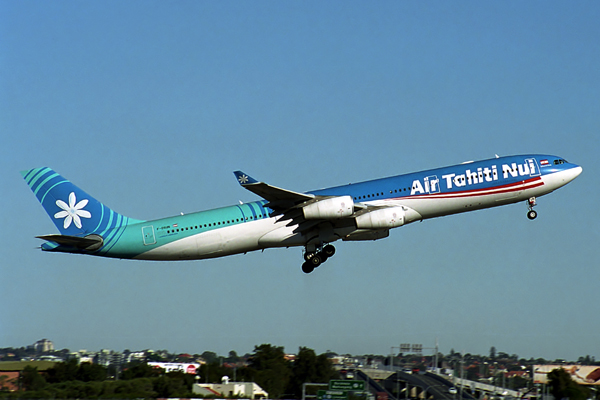 AIR TAHITI NUI AIRBUS A340 300 SYD RF 1948 20.jpg