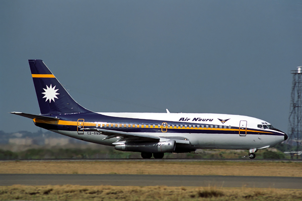 AIR NAURU BOEING 737 200 SYD RF 474 5.jpg