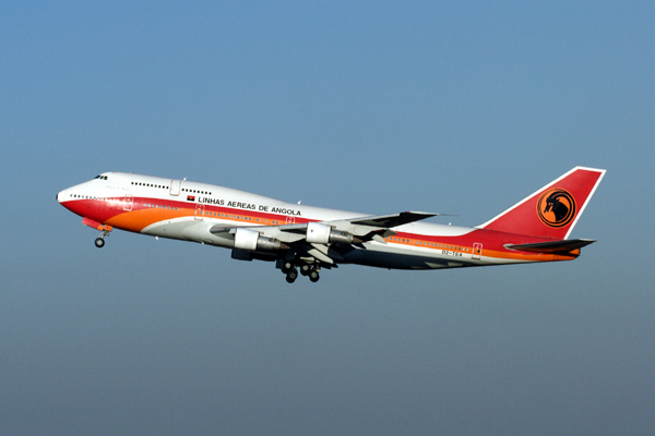 TAAG ANGOLA BOEING 747 300 JNB RF IMG_0628.jpg